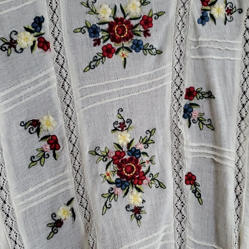 Free People Gauze Embrodery Flowers Long Sleeve Blouse